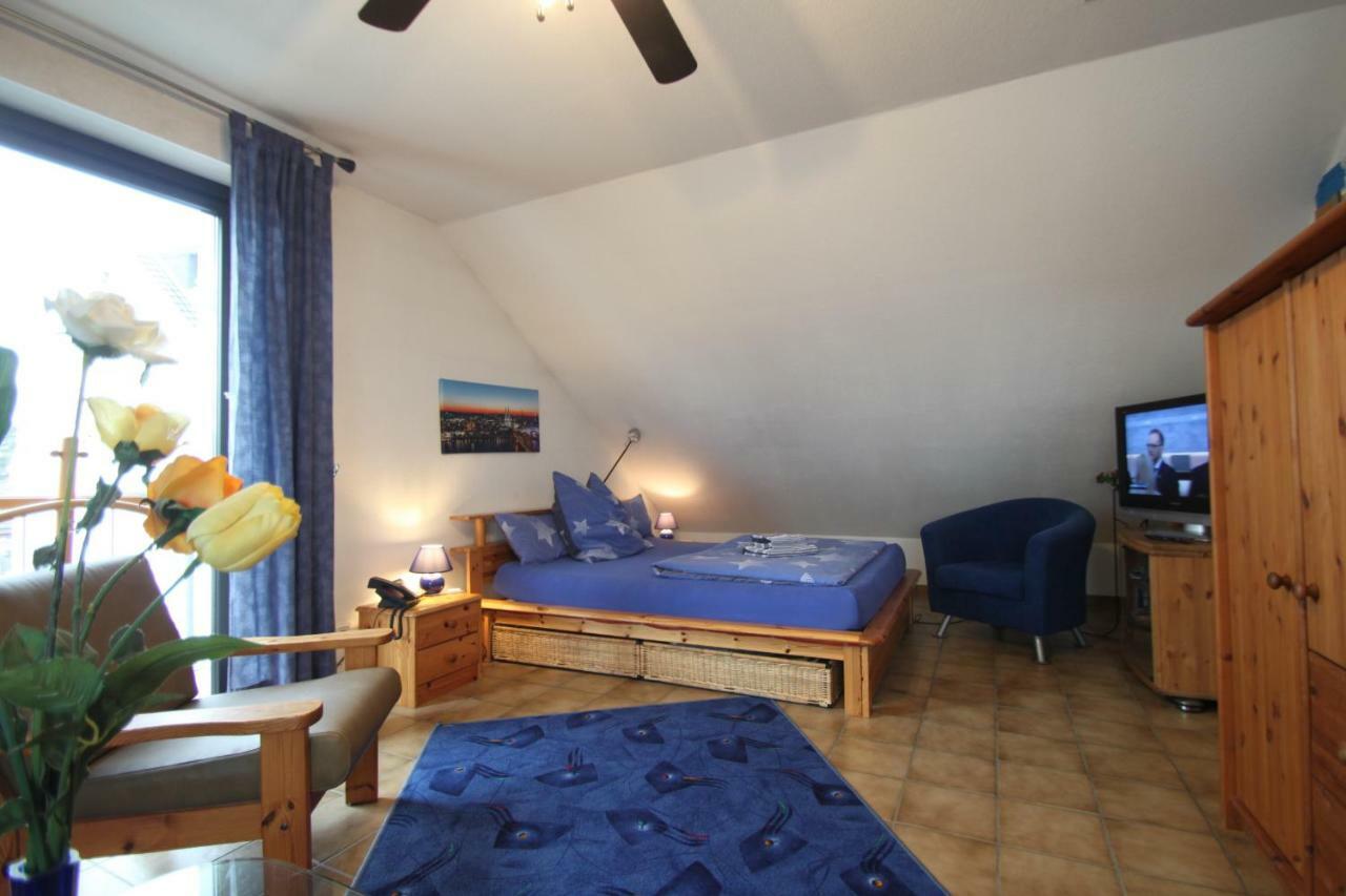 B&B Am See Koeln - Privatzimmer מראה חיצוני תמונה
