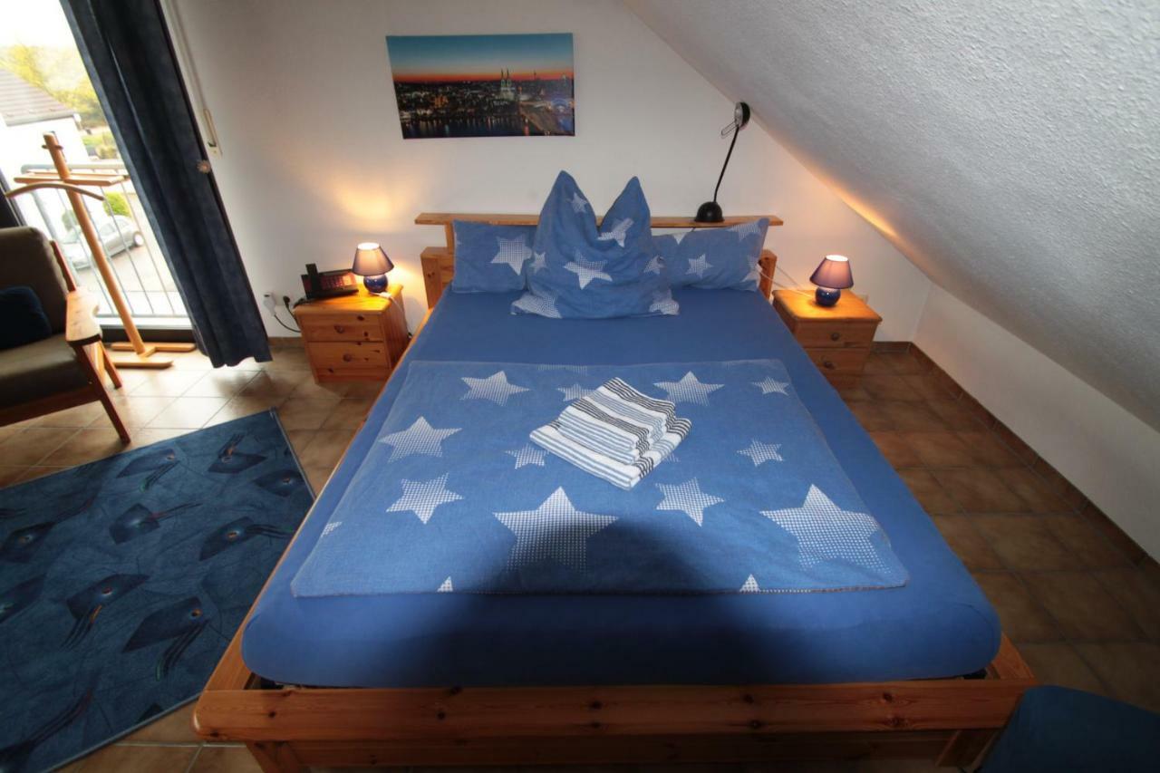 B&B Am See Koeln - Privatzimmer מראה חיצוני תמונה